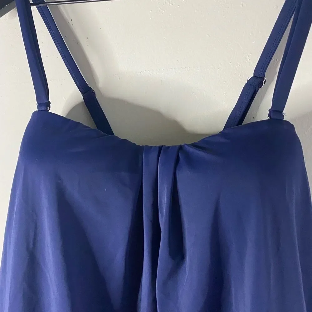 Mazu Swim Navy Tankini with Red Crochet Trim Size 8